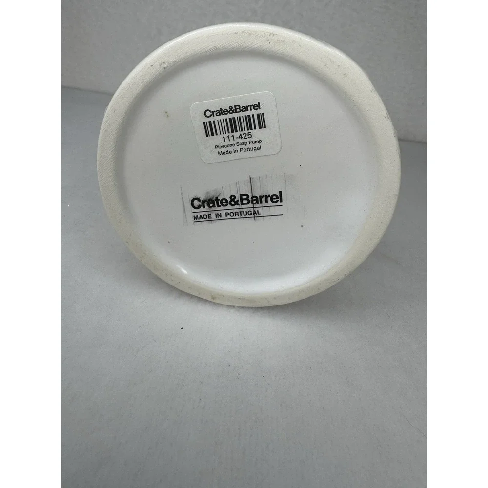 Crate & Barrel‎ White Pinecone Soap Pump Dispenser Portugal Unused Ceramic
